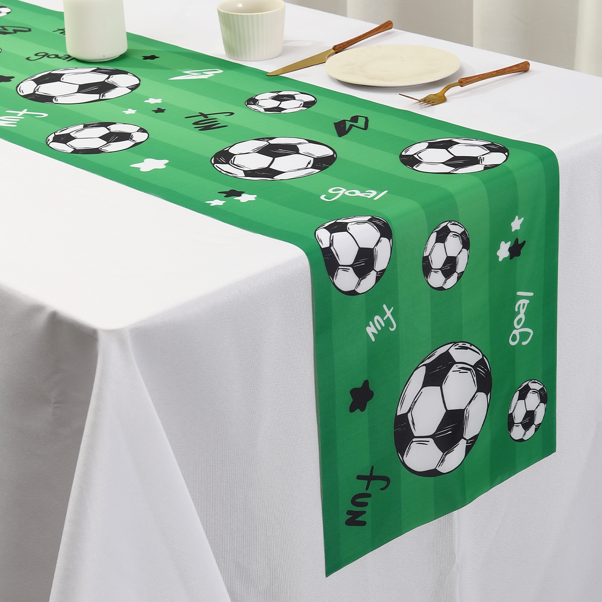 Soccer Table Runner Decors Pol - Outdoor Sport Live recensie en prijs