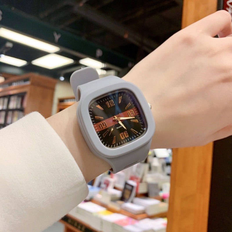 Square Silicone Electronic Wat - Outdoor Sport Watch recensie en prijs